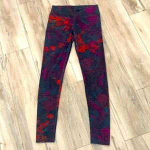 Fabletics Paisley Print Salar Legging